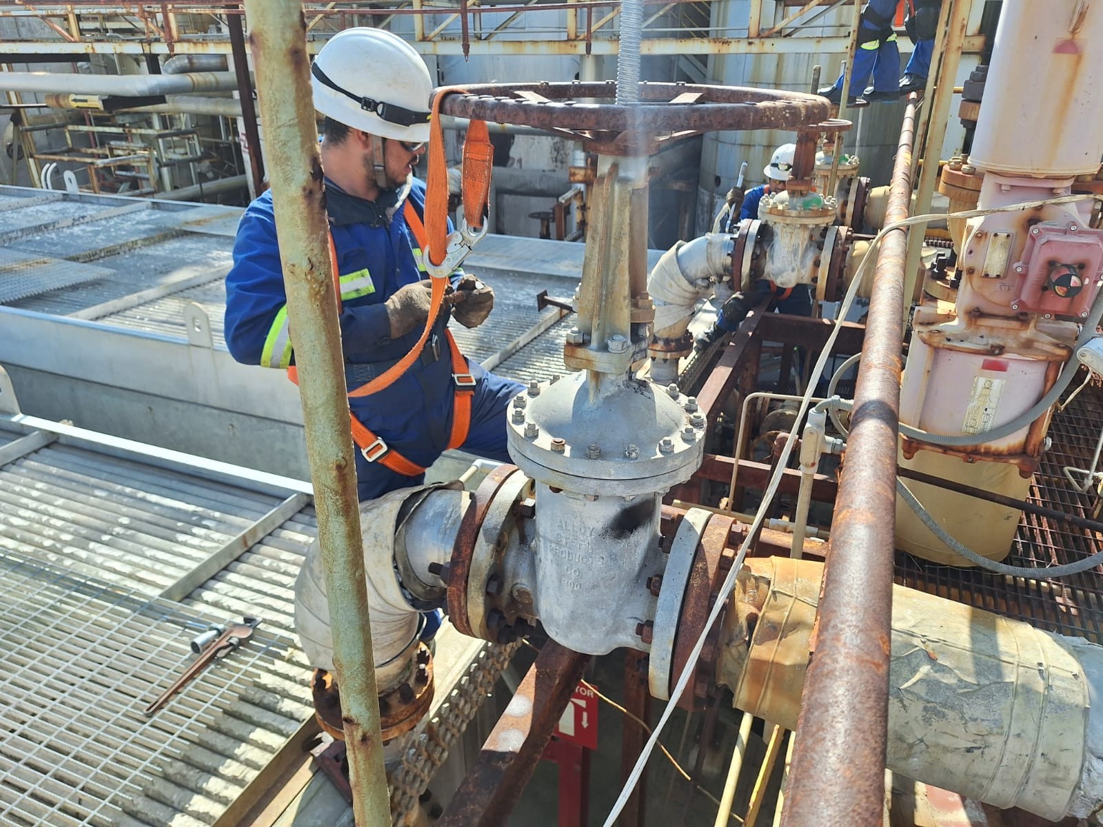Trabajo especializado en válvulas industriales